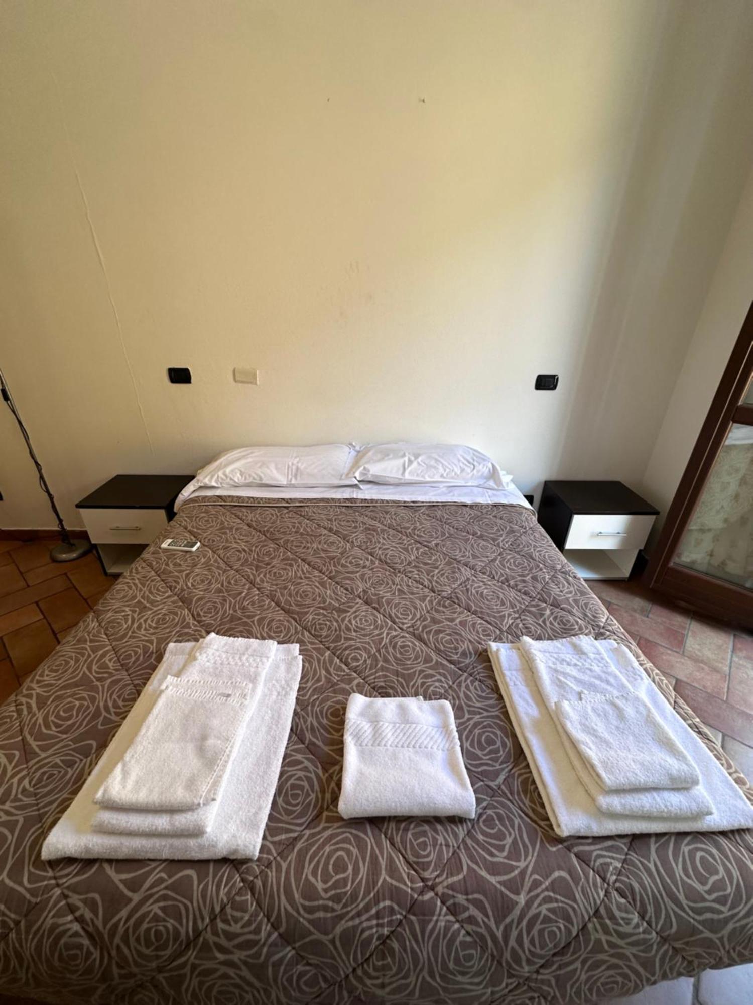 Aselli Palace Cremona Kültér fotó